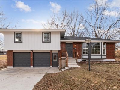 9325 E 85th St, Raytown, MO, 64138