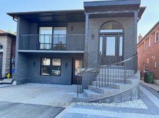 4425 Curia Cres, Mississauga, ON L4Z 2Y2