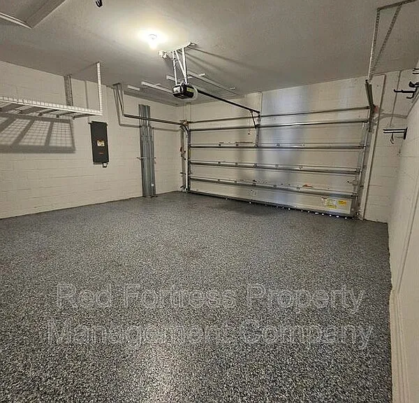 623 Parkshore Lake Ave — Photo 17