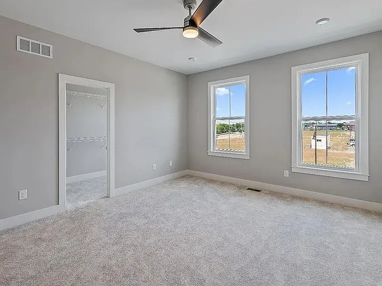 7234 Otley Dr — Photo 20