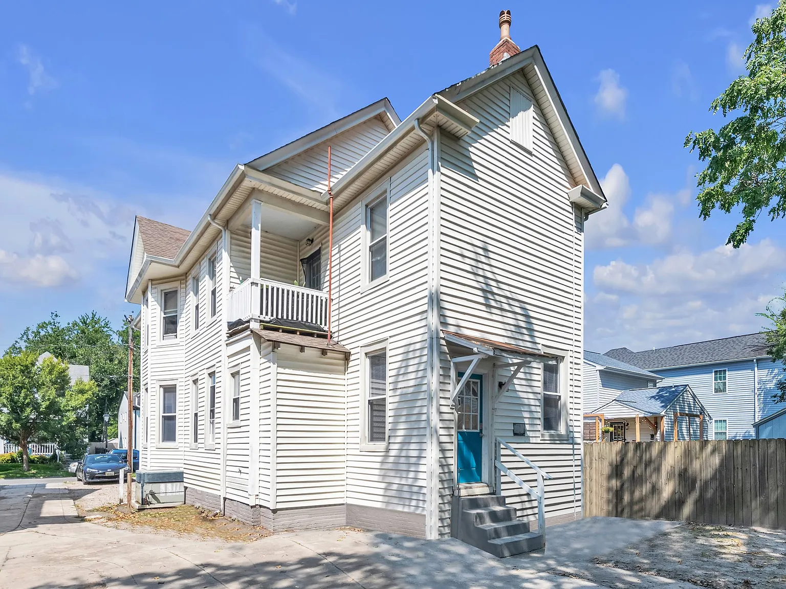 2 bed, 1100 sqft, $1,650 — Photo 3