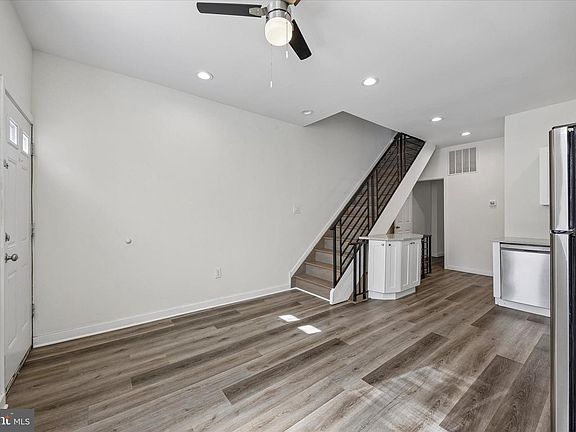 3rd image of 2018 N Cleveland St