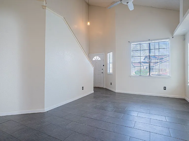 7041 Falling Leaf Cir — Photo 3