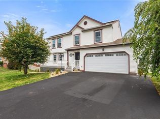 1009 Sweet Brier Dr, Aliquippa, PA