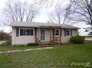 2322 Sunshine Ln, Beloit, WI 53511