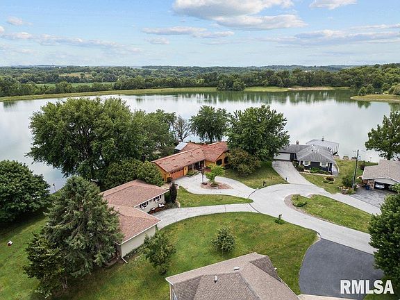5th image of 219 Lakeview Dr