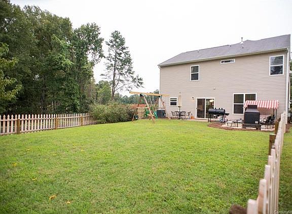 3rd image of 3501 Catawba Creek Dr