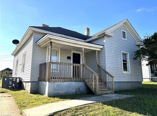 1113 Textile Pl, High Point, NC 27260