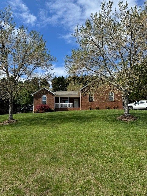 1st image of 186 Chesterfield Dr