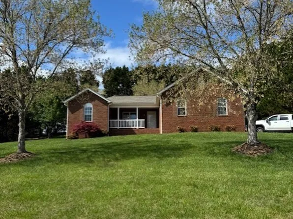 186 Chesterfield Dr, Taylorsville, NC 28681