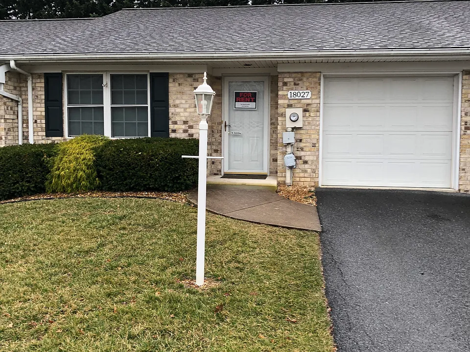 18027 Pin Oak Rd