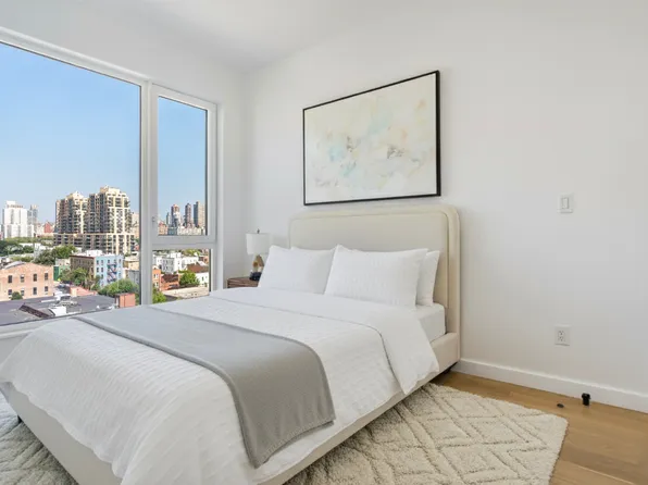 11-14 35th Avenue image 7 of 7