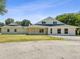 549 W Paloma Ct, Fort Worth, TX 76108