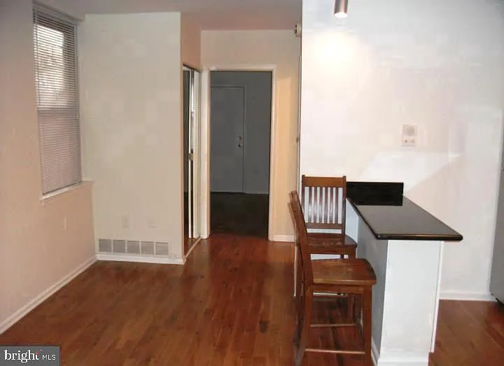 912 Spruce St #-5 — Photo 2