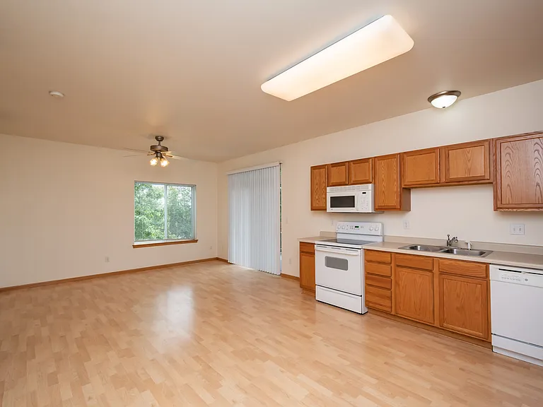 Woodridge Estates — Photo 29