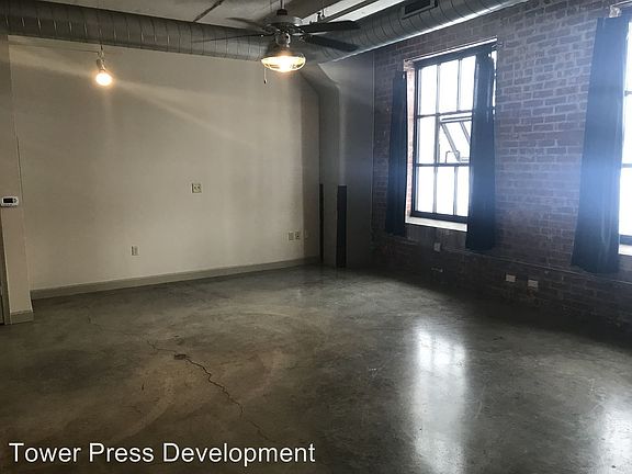 3rd image of 3030 E 63rd St APT 108