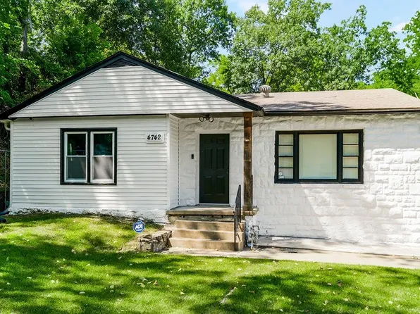 4742 Parkview Ave, Kansas City, KS 66104