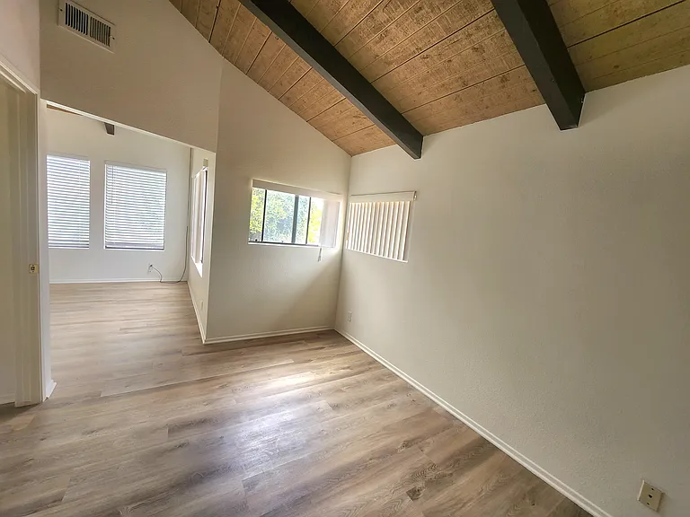 10444 Canoga Ave #33 — Photo 12