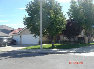 6146 Cabriolet Ct, Quartz Hill, CA 93536