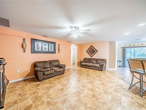 3rd image of 11108 Hidden Breeze Dr
