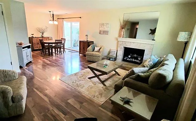 1630 Dolphin Dr — Photo 4