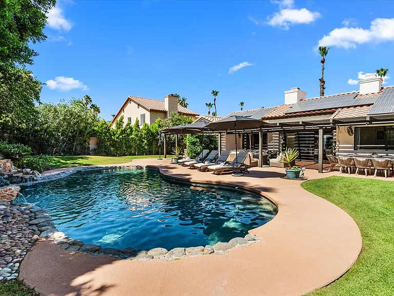 39490 Regency Way — Photo 40
