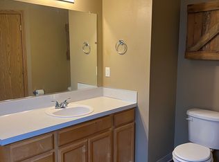 82 Chickadee Dr, Kelso, WA 98626