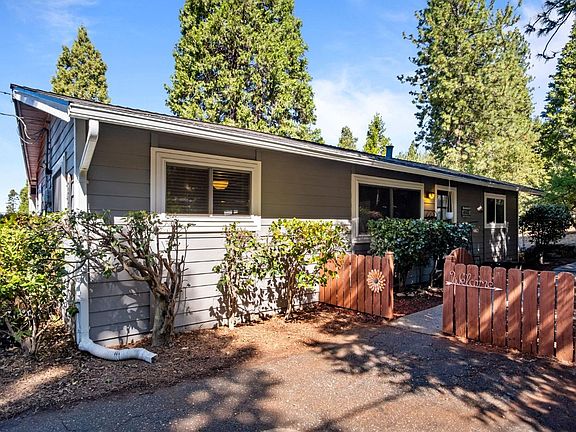 2nd image of 2838 Westview Dr