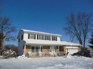 516 Scheuerell Ln, Sun Prairie, WI 53590