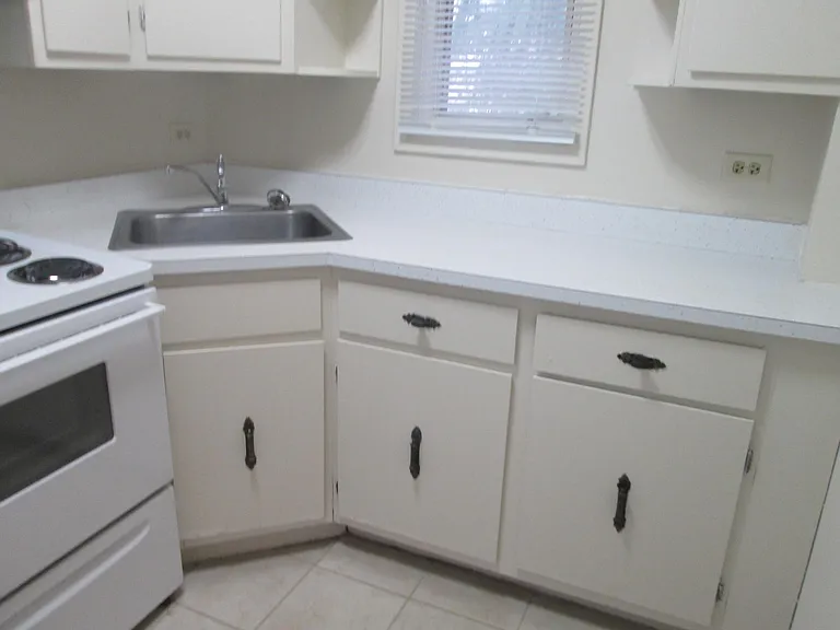205 W Todd Ave #204 — Photo 10