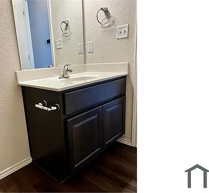 10922 Airmen Dr — Photo 10