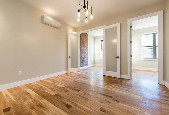 Rented by Nooklyn NYC LLC | media 41