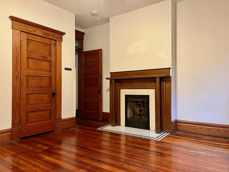 315 W Hubbard Ave — Photo 30