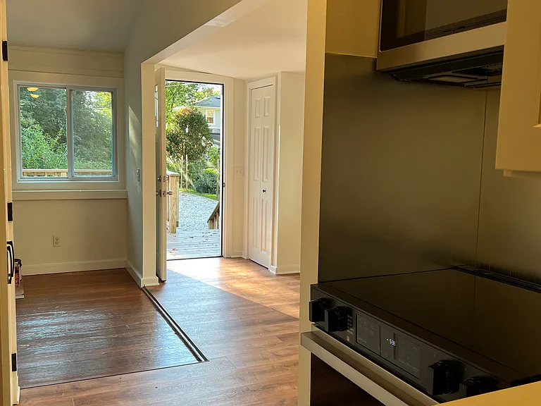 2 Wales Dr — Photo 6