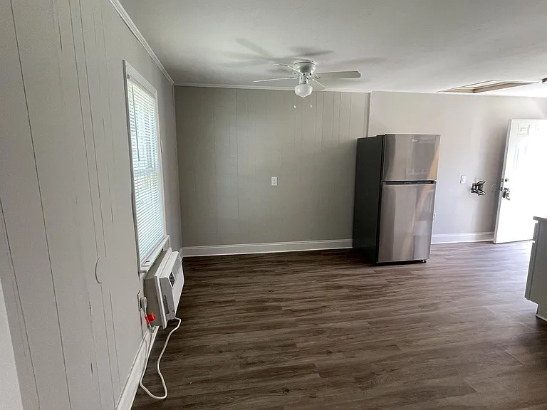 5825 Sledge St — Photo 18