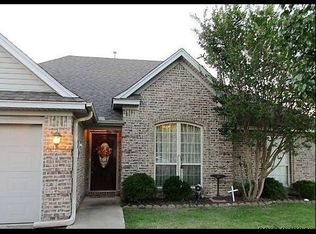 208 Candy Cv, Marion, AR 72364