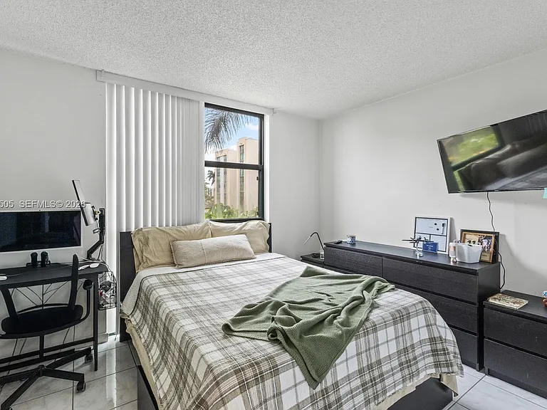 2075 SW 122nd Ave #226 — Photo 6