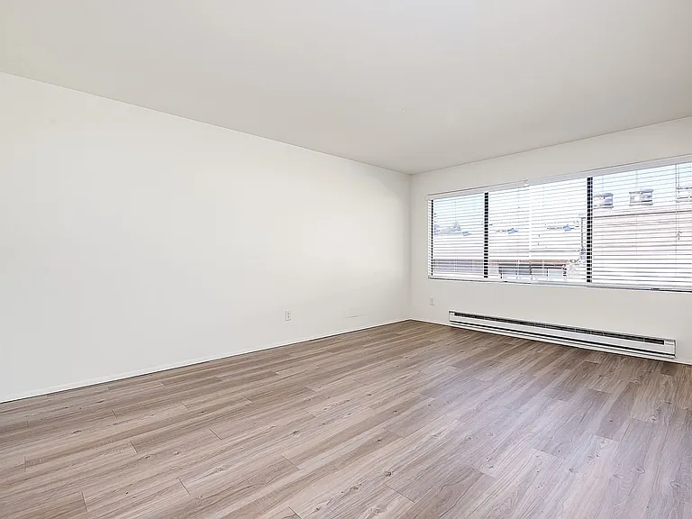 Northlink Apartments — Photo 21