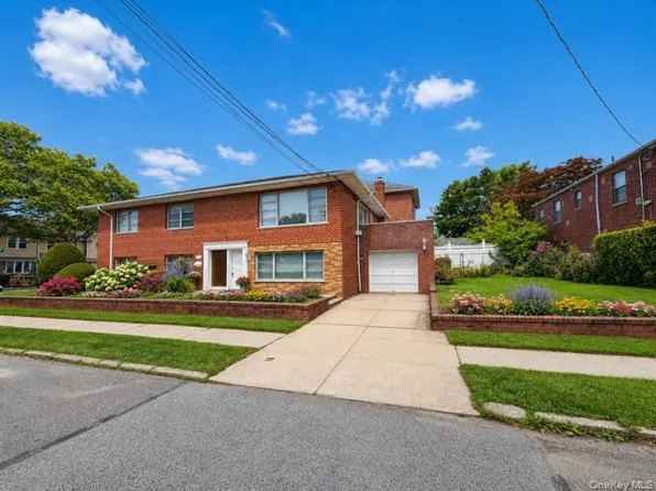 2539 Woodhull Avenue, Bronx, NY 10469