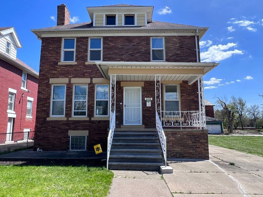 Exterior Front