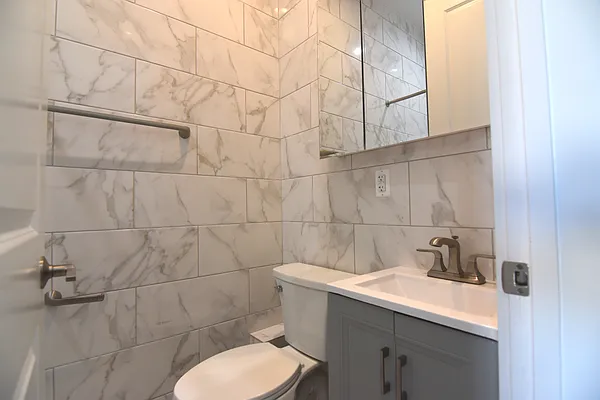 Rented by The Agency | media 37