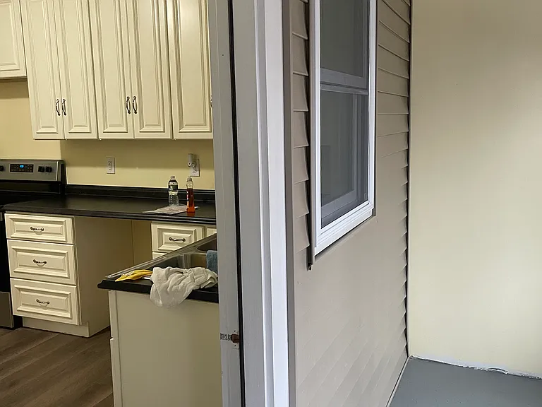 188 Beech St #1 — Photo 9