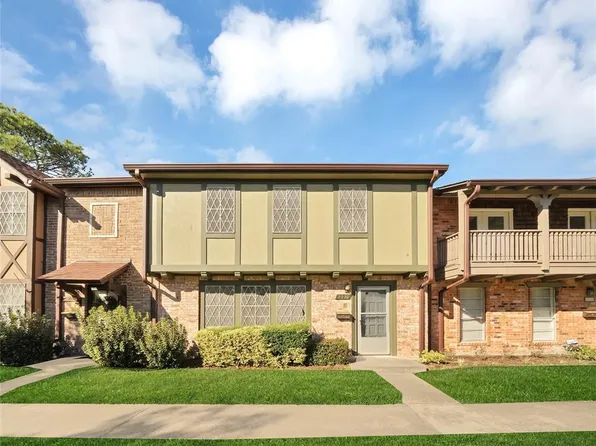 2220 Shadowdale Dr #350, Houston, TX 77043