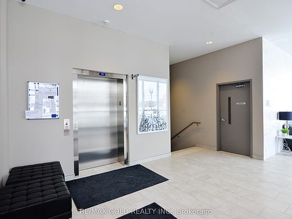 3rd image of 175 Commonwealth St #107