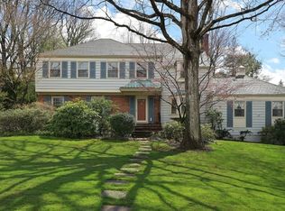 102 Hansell Rd, New Providence, NJ 07974