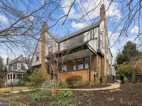 3622 Veazey St NW, Washington, DC 20008