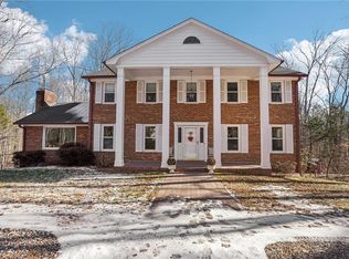 2104 Laura Ln, High Point, NC 27262