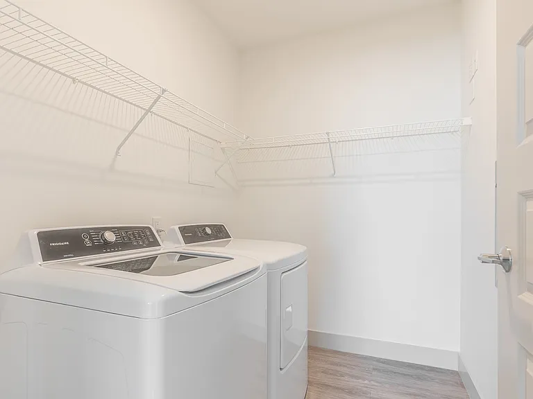 Tidewater Apartments | Three Bed Laundry