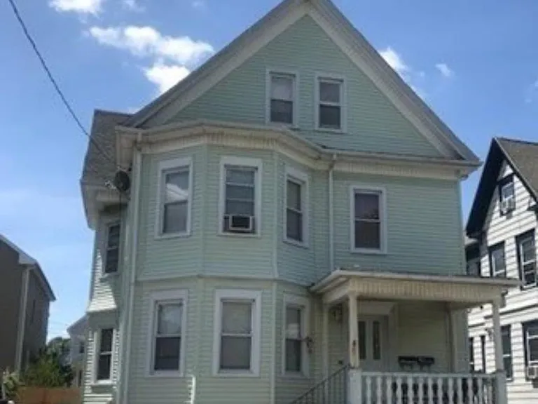 525 Cottage St #2 — Photo 1