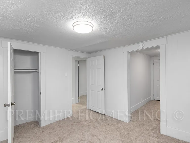 415 Elgin Ave NW — Photo 17